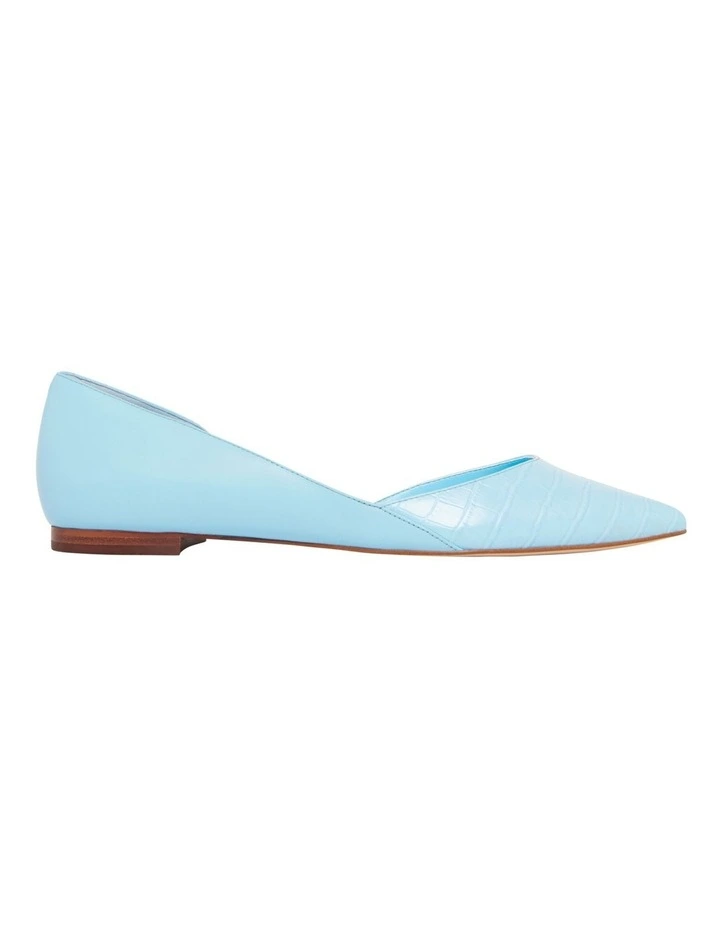 Aery Flat In Light Blue