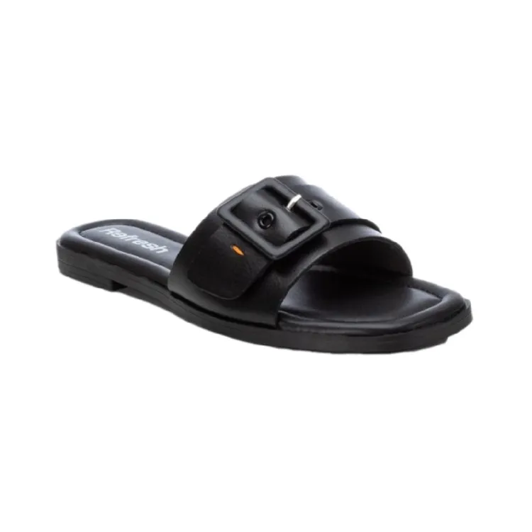 Black Flat Women's Sandals by Refresh 171961