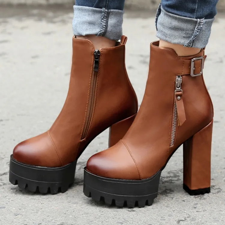 Brown Military Boots with Zipper, High Tops, and Block Heels