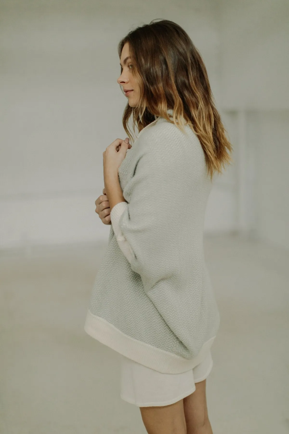 Cashmere Yogi Coat in Eco Taupe/White Herringbone