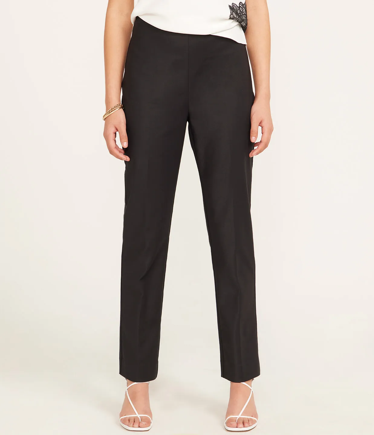 Cigarette Leg Trousers in Black