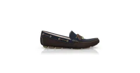 Classic Women's Moccasins in Brown