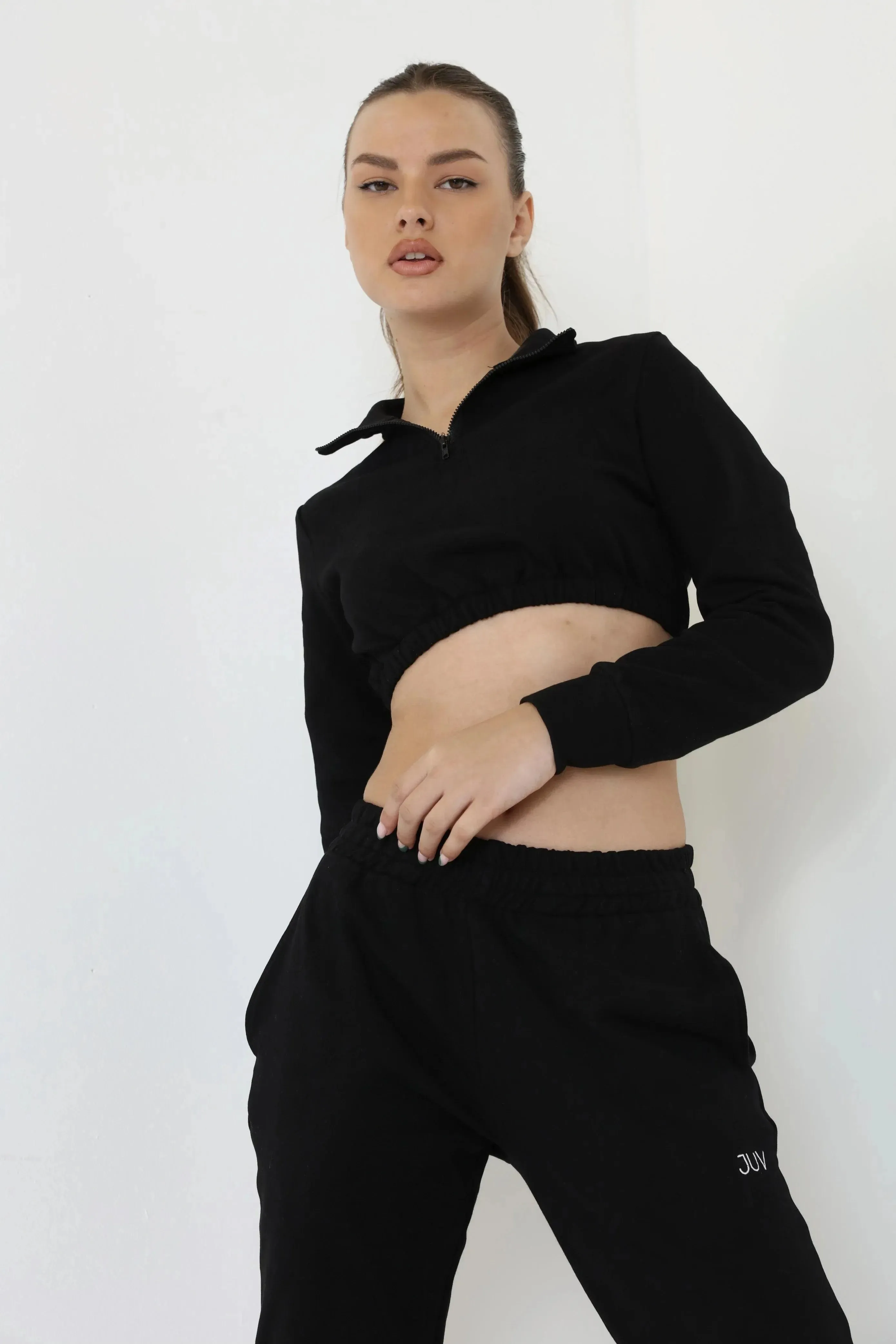 Cozy cropped sweatshirt