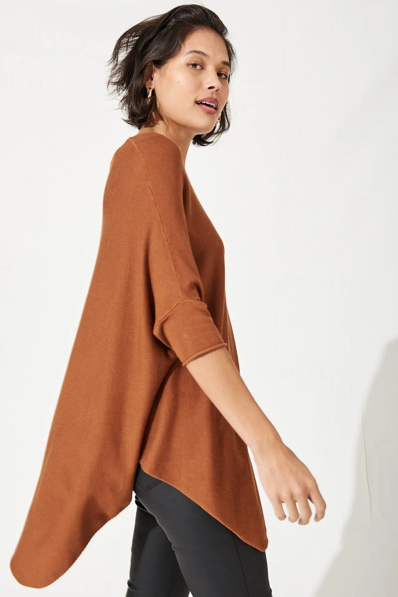 Eye To Eye Knit Top In Rust