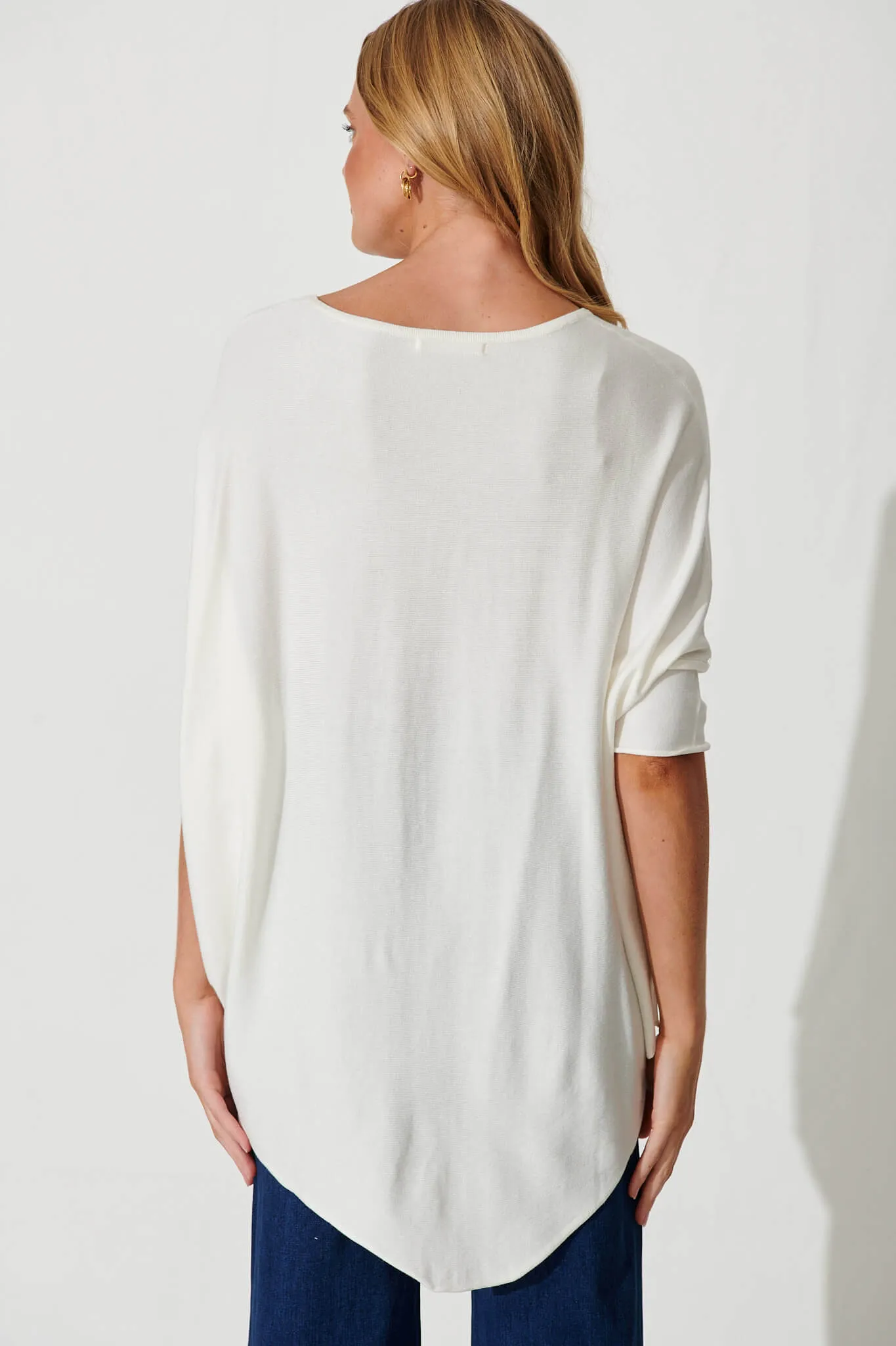 Eye To Eye Knit Top In White