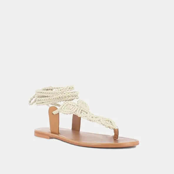 Flat sandals with tie in camel leather