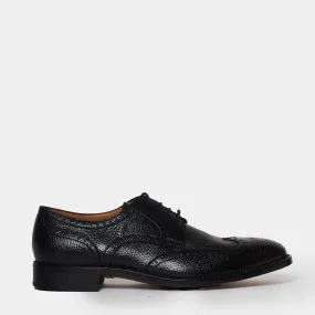 Handmade lace-up derby shoe