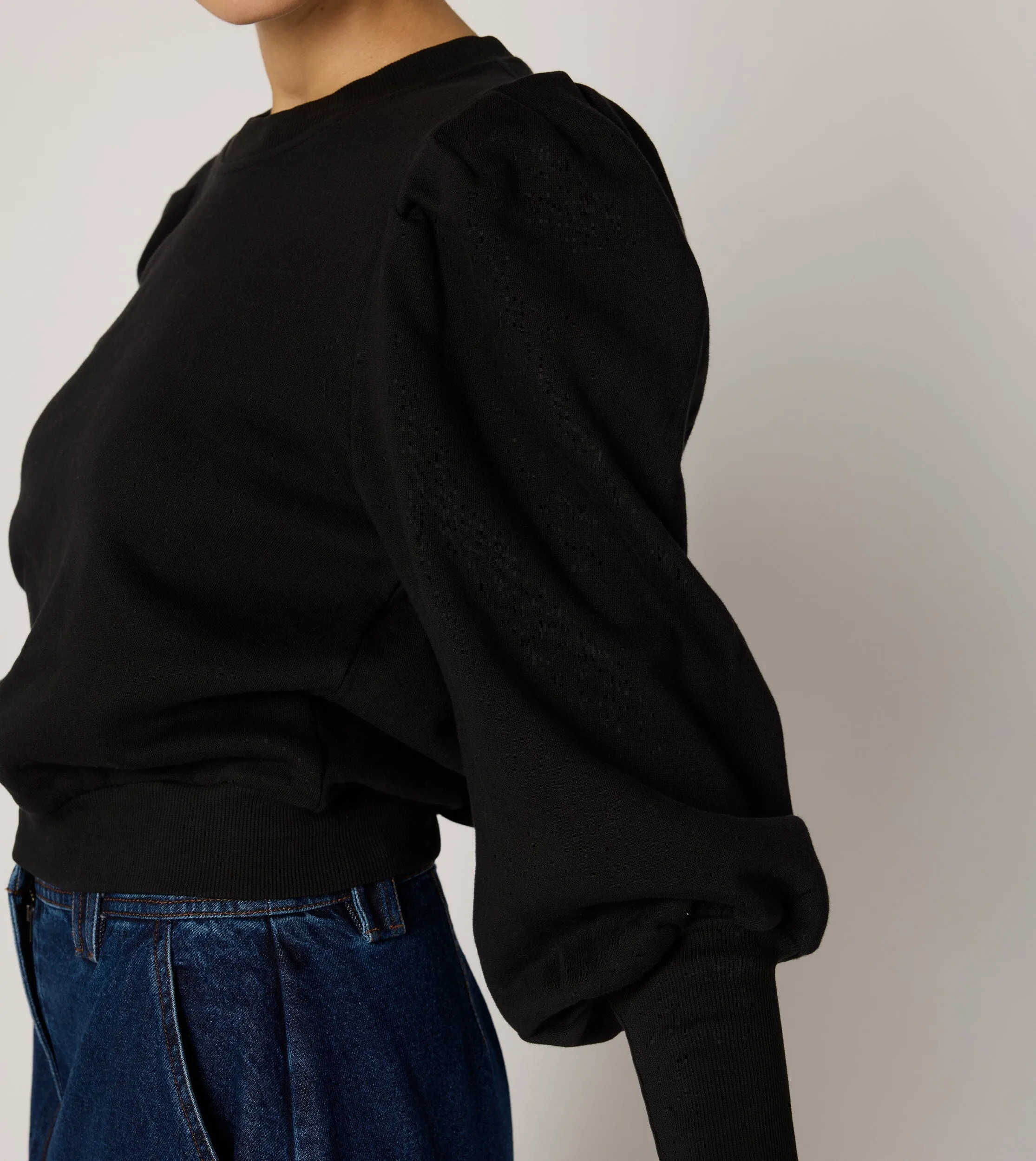 Indi Sweatshirt | Black