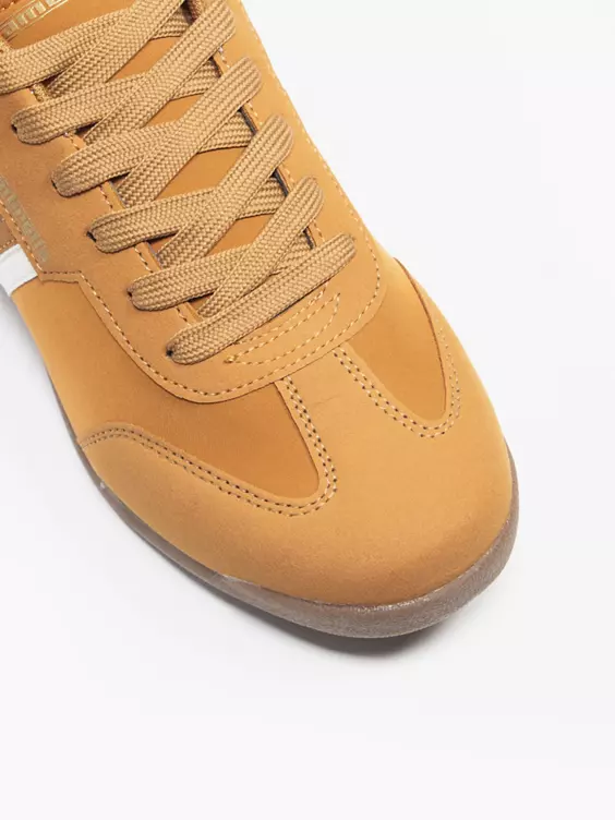 Lambretta  Tackle Tan Casual Trainers