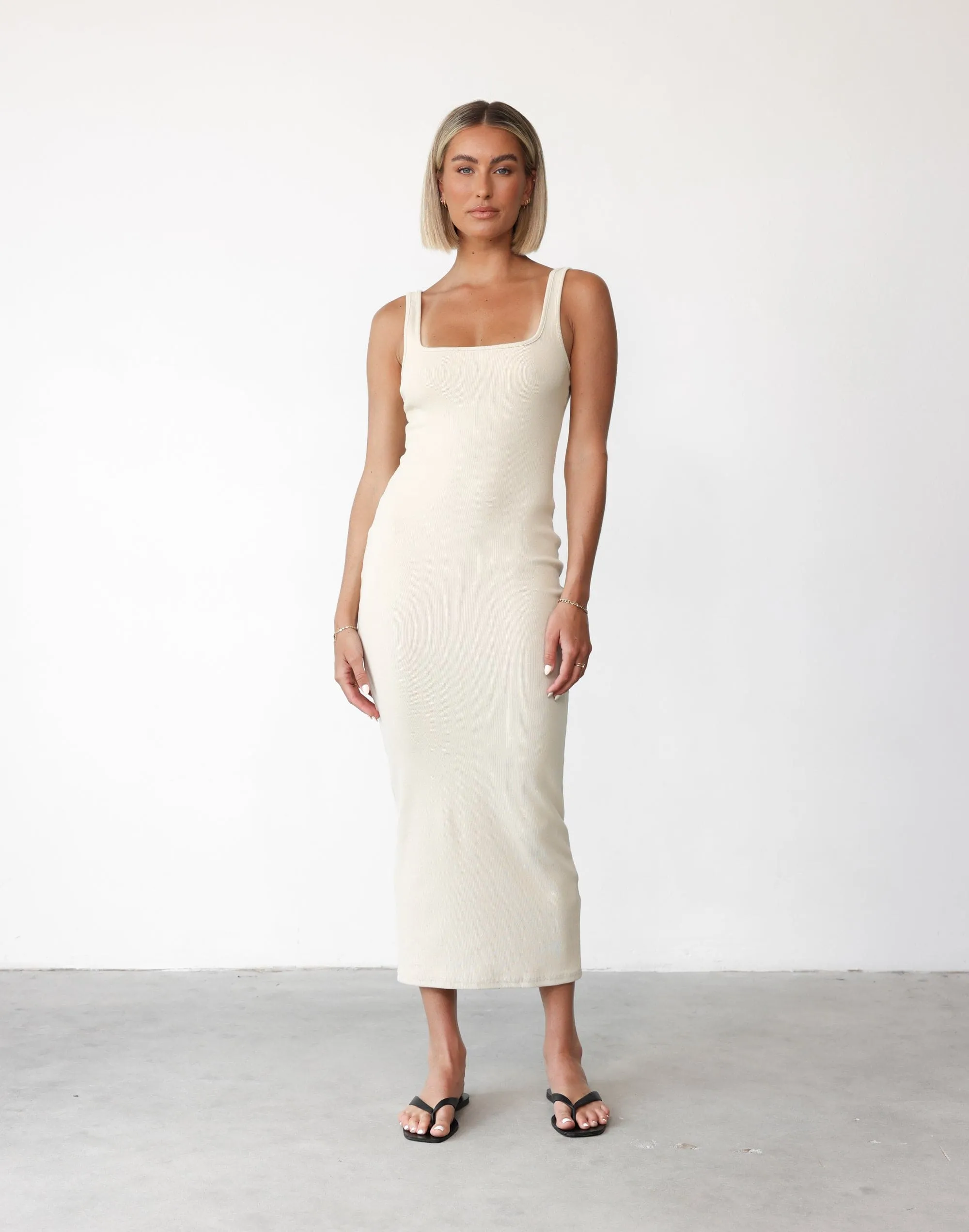 Classy Lenika Maxi Dress (Beige)