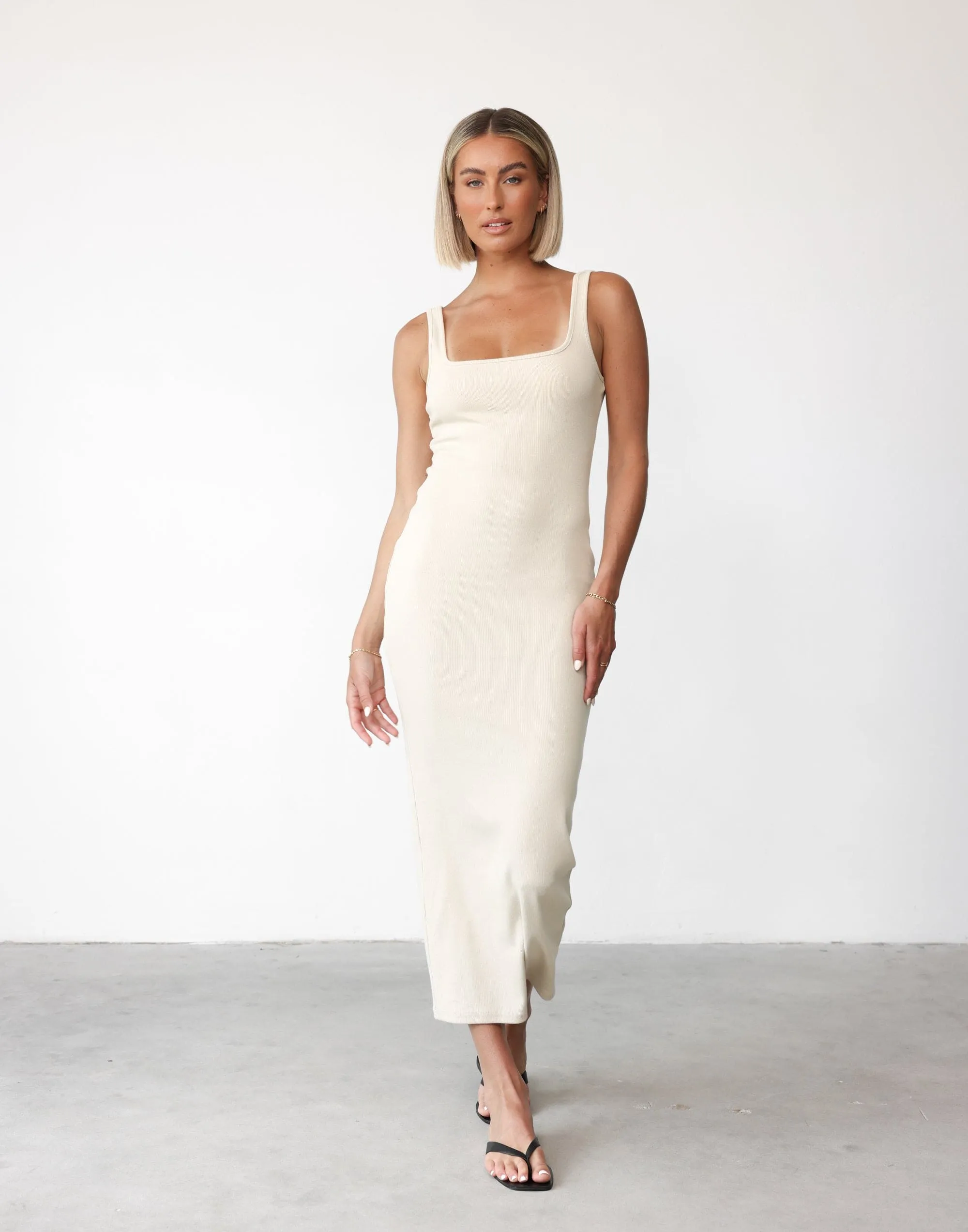 Classy Lenika Maxi Dress (Beige)