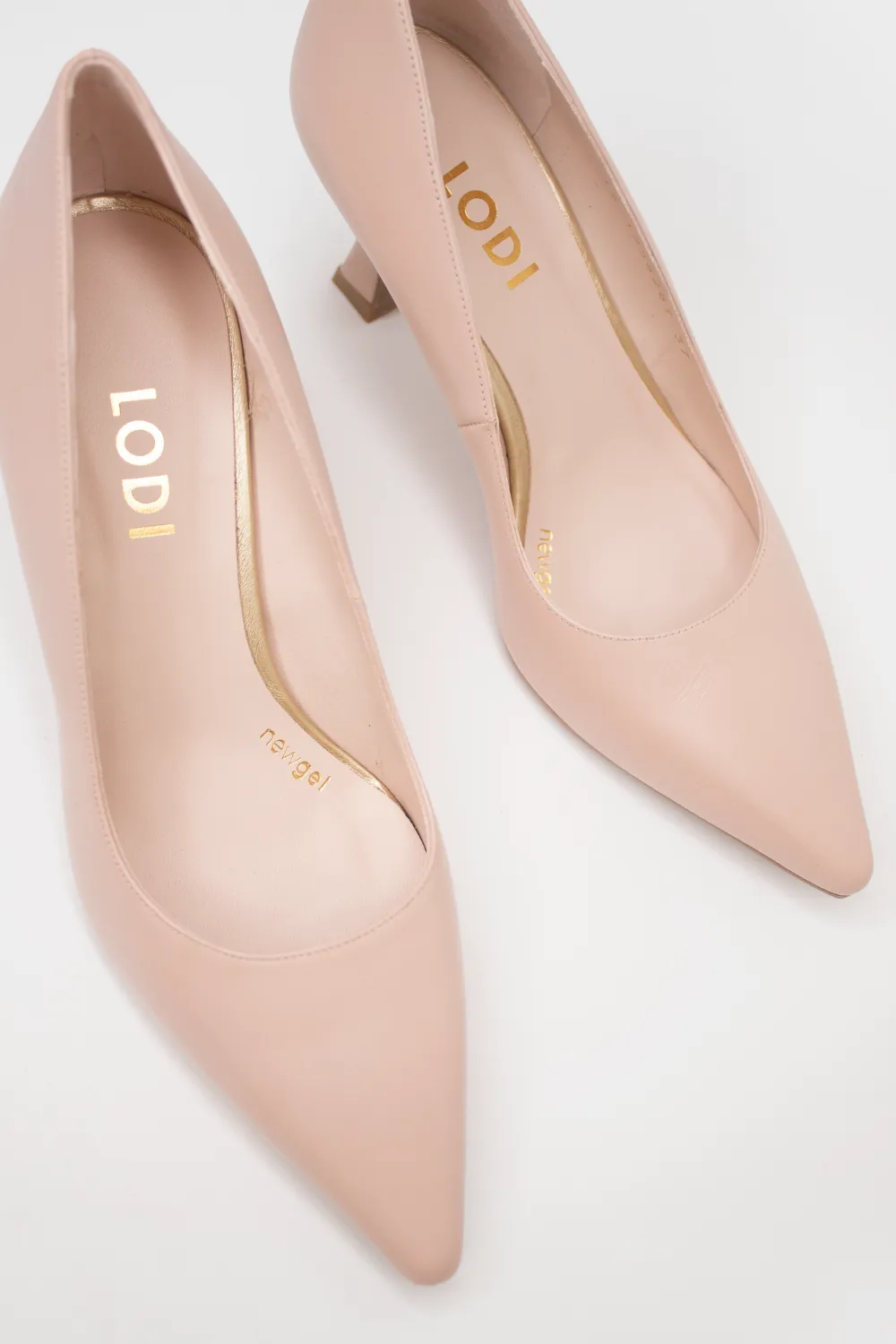 LODI JONA NUDE COURT SHOES / HEELS