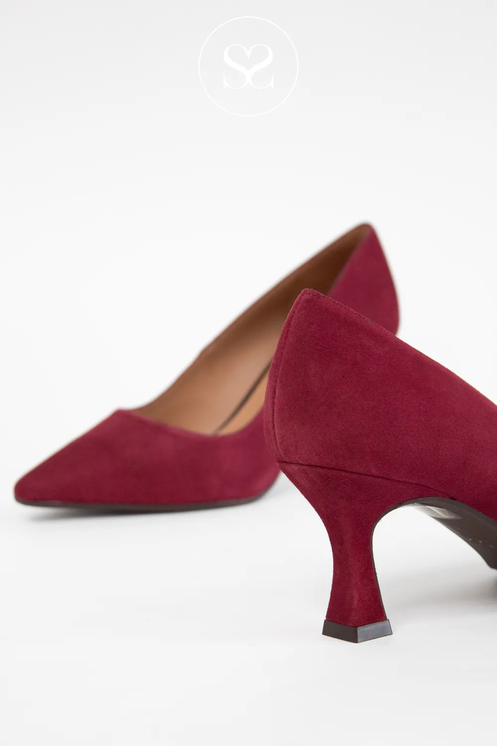 LODI JONA WINE SUEDE HEELED COURT SHOES