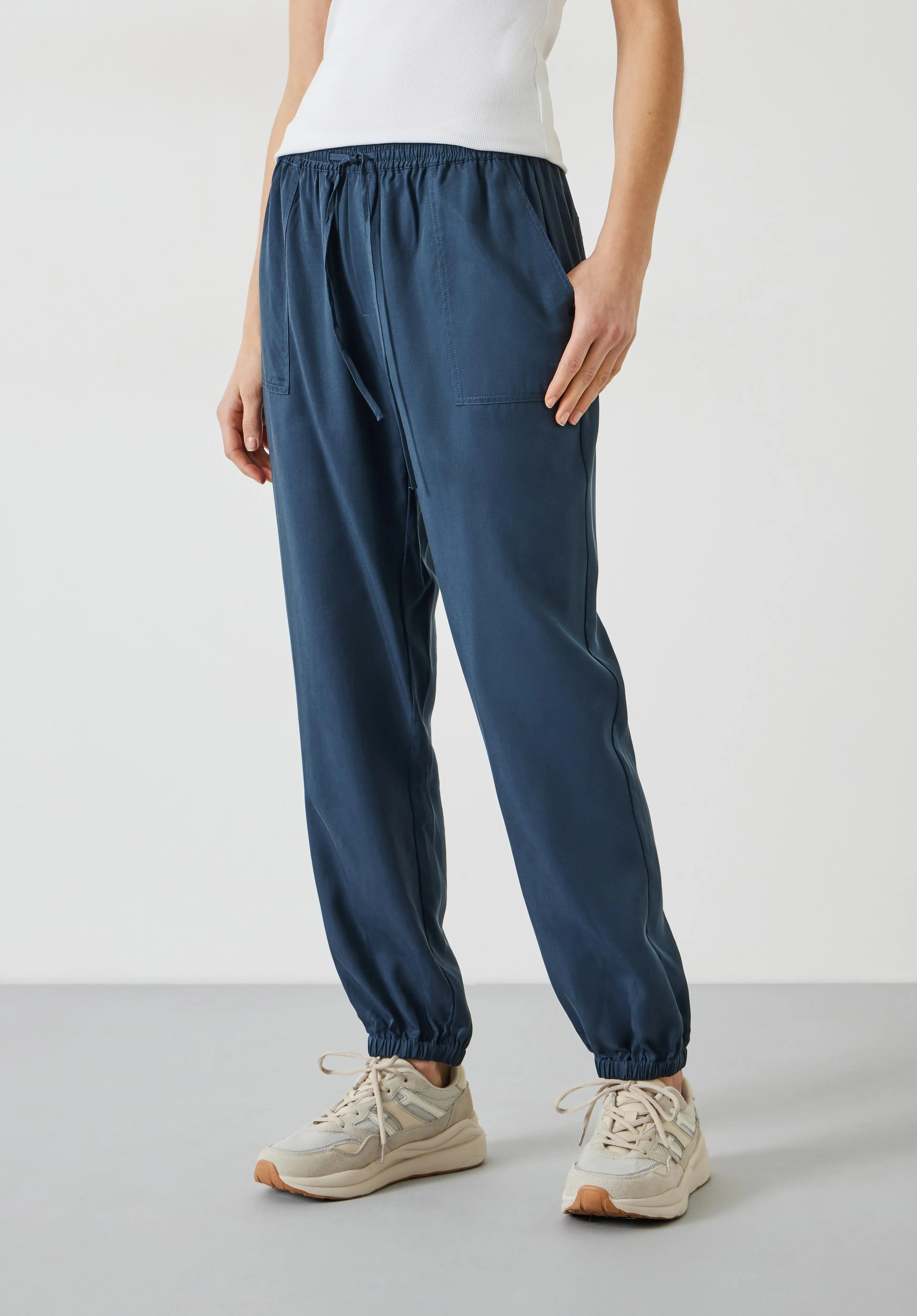 Monica Pants