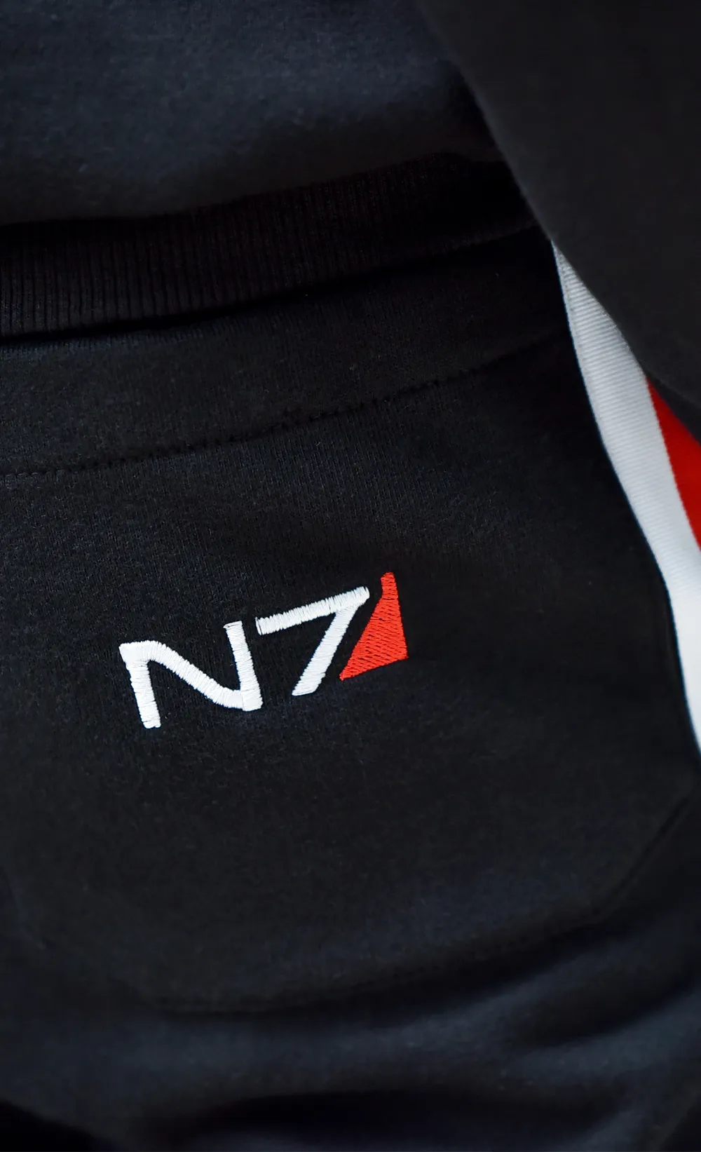 N7 Joggers