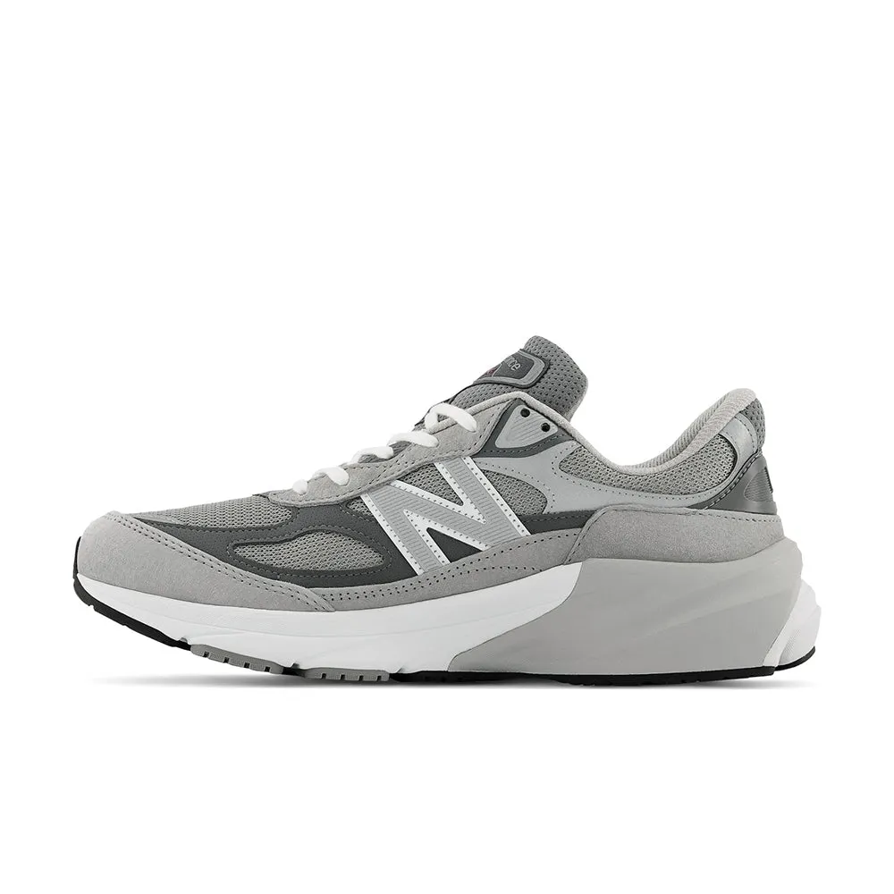    New Balance - 990v6 Sneakers - Grey