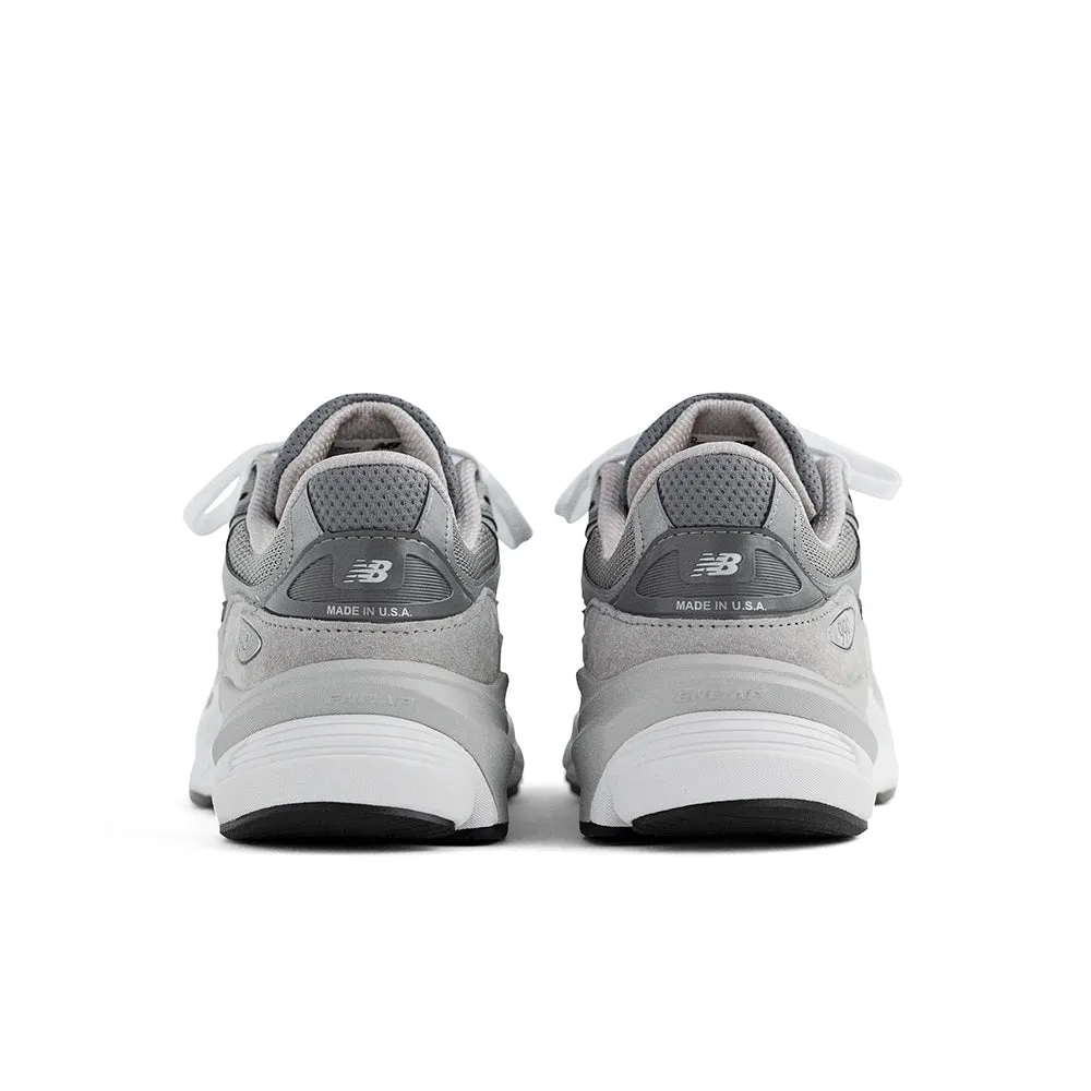    New Balance - 990v6 Sneakers - Grey