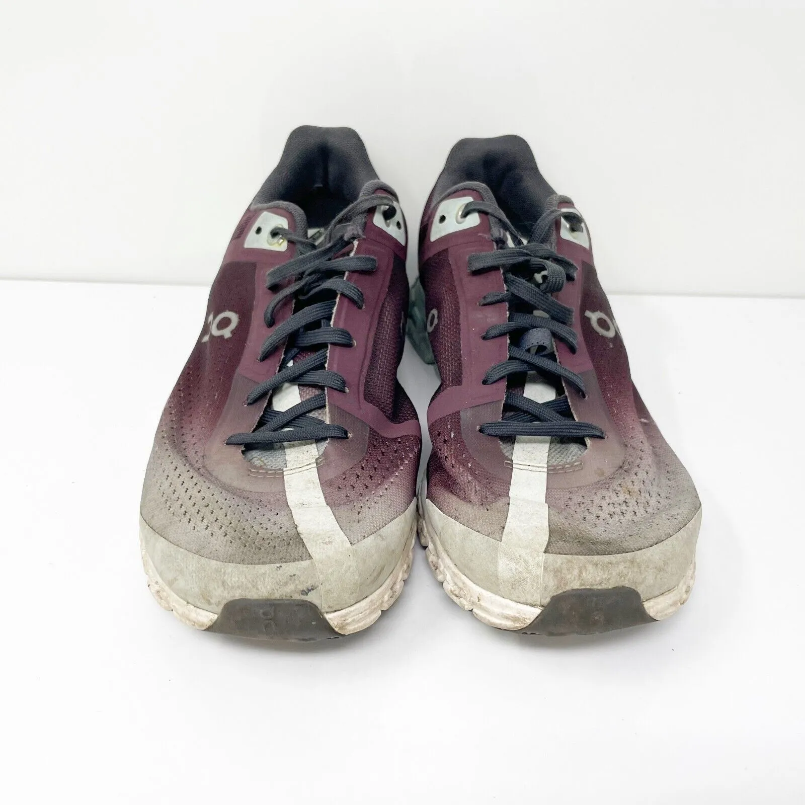 On Womens Cloudflow Purple Running Shoes Sneakers Size 8