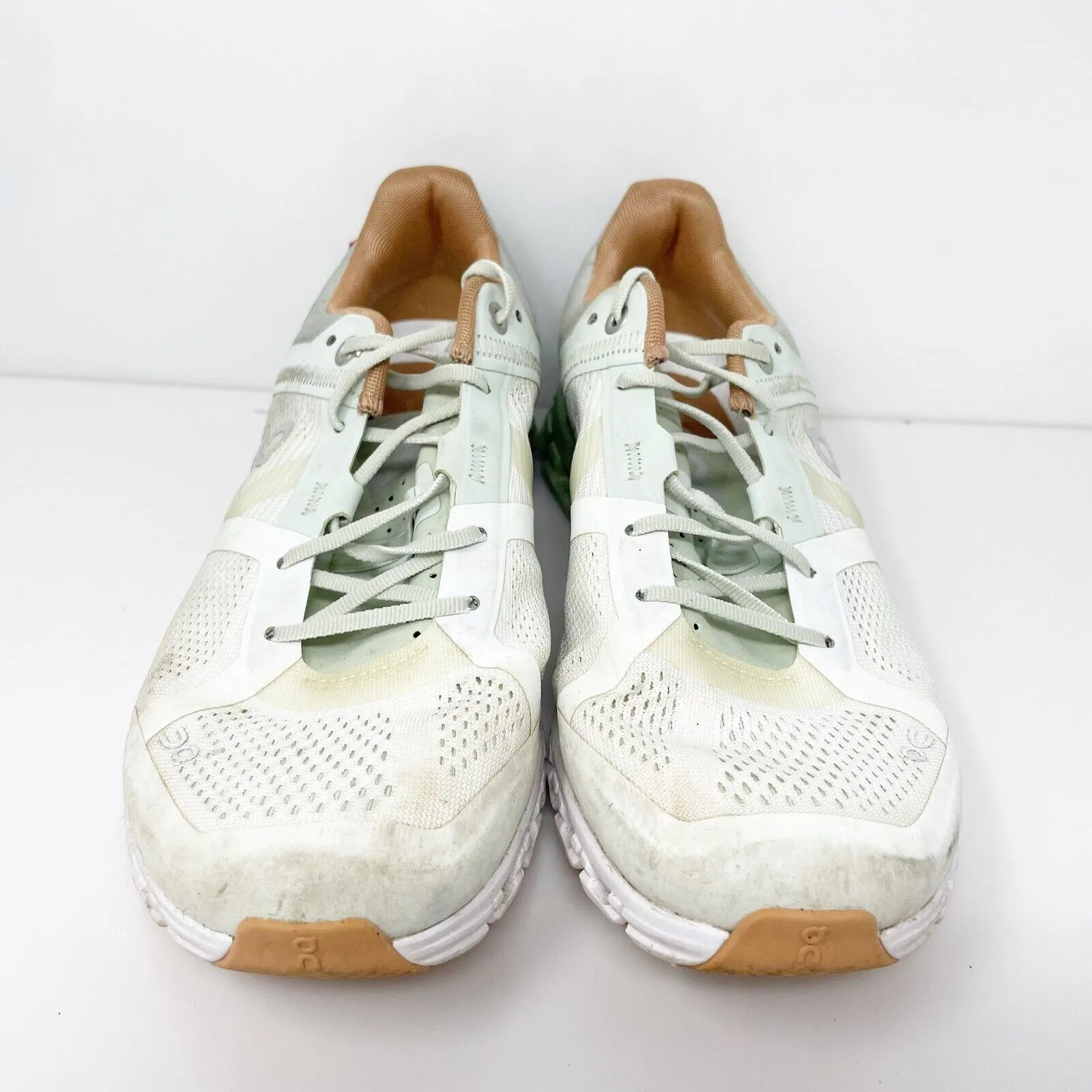 On Womens Cloudflow White Running Shoes Sneakers Size 8