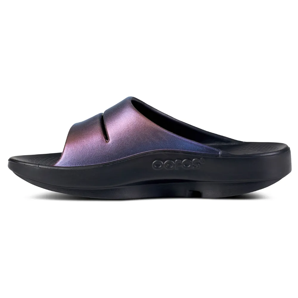 OOFOS OOahh Luxe Slide Midnight Spectre Sandal (Unisex)