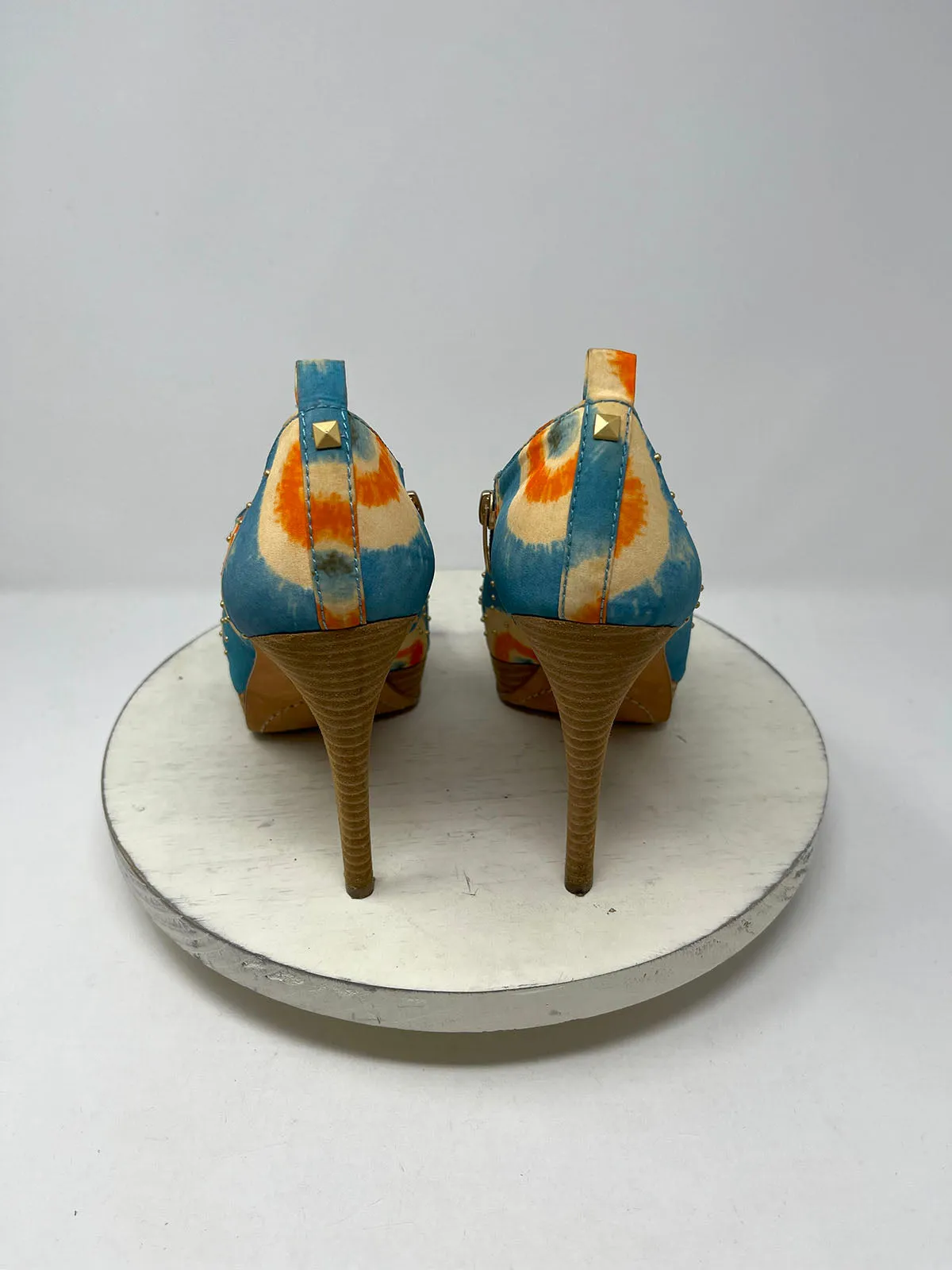 RACHEL Rachel Roy Size 9 Blue & Orange Tie-Dye Heels