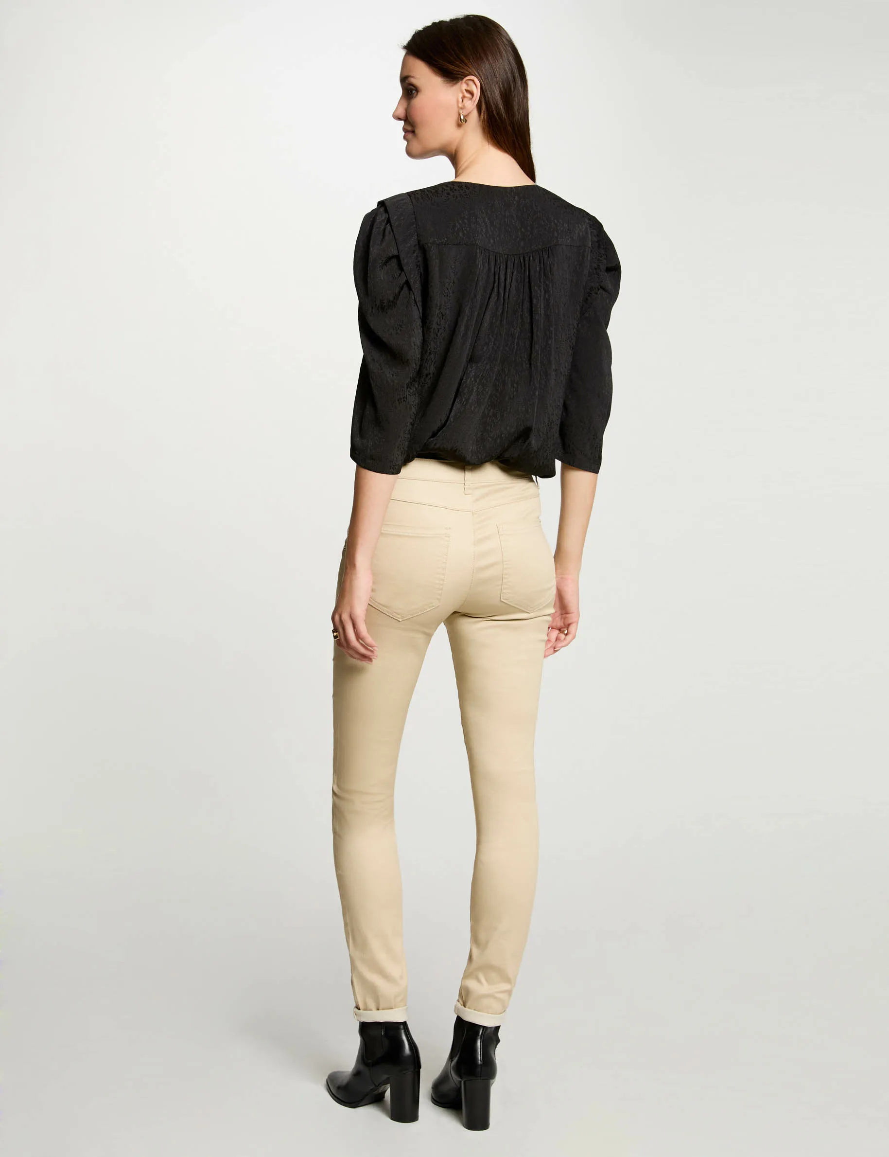 Skinny trousers wet effect beige women