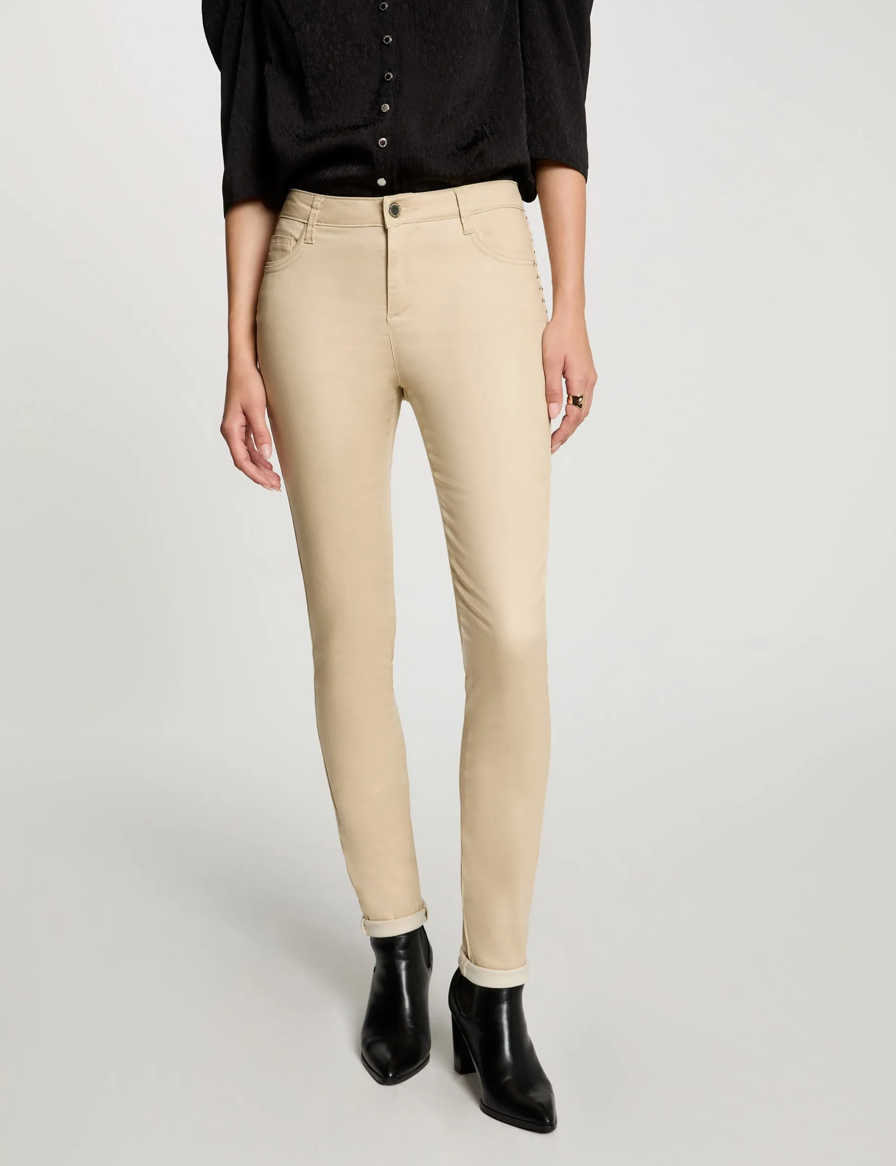 Skinny trousers wet effect beige women