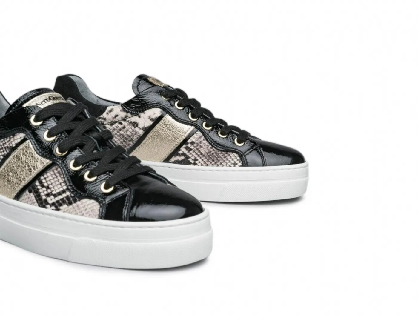 Nero Giardini Black Sneakers