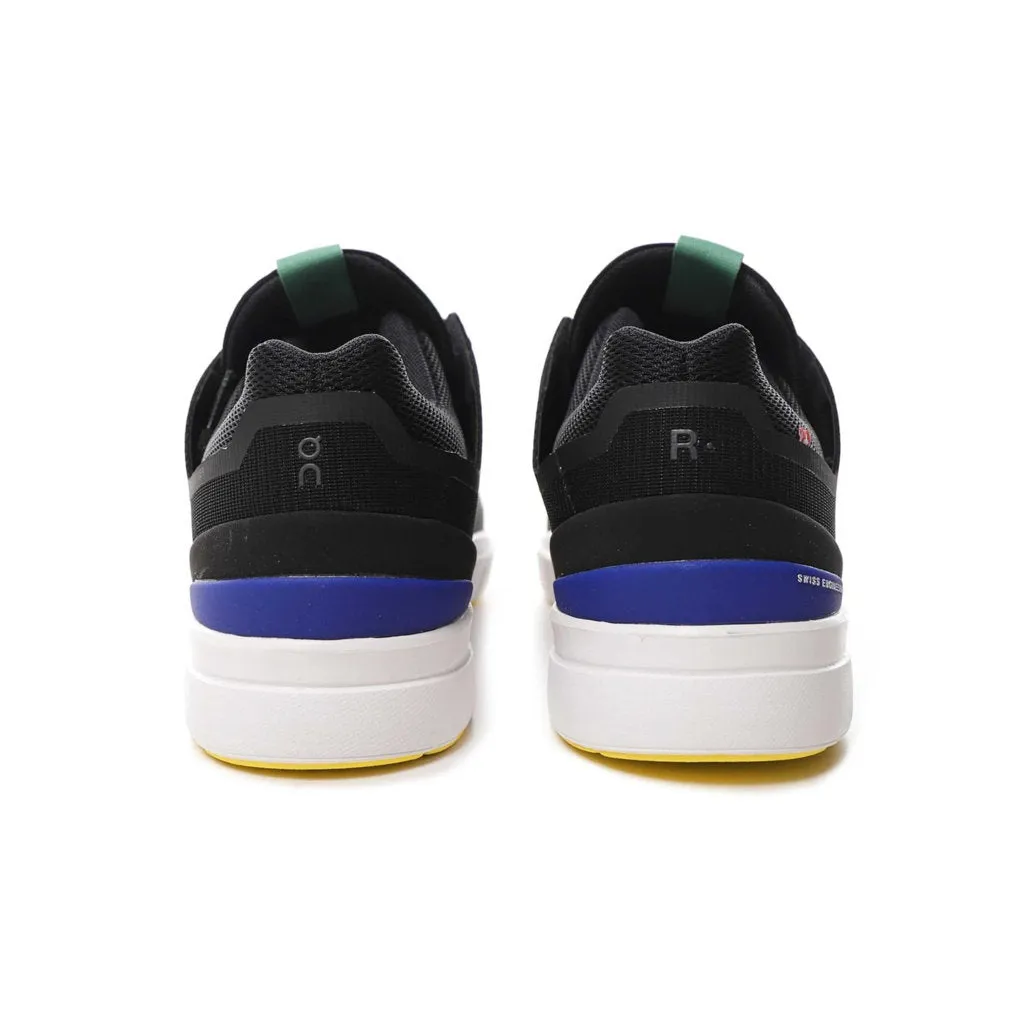 The Roger Spin Textile Synthetic Men's Low Top Sneakers