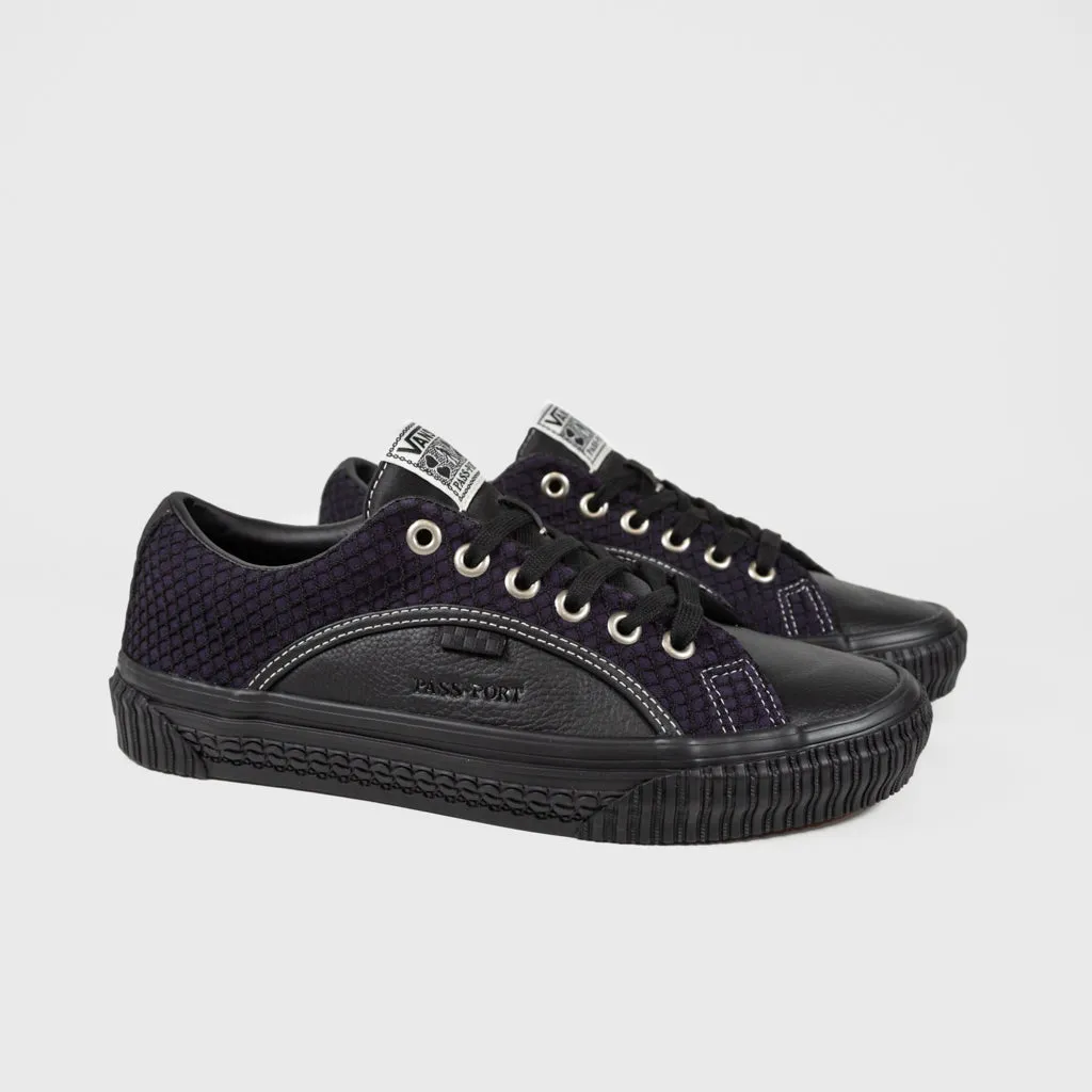 Vans - Pass Port Skate Lampin Shoes - Black / Purple