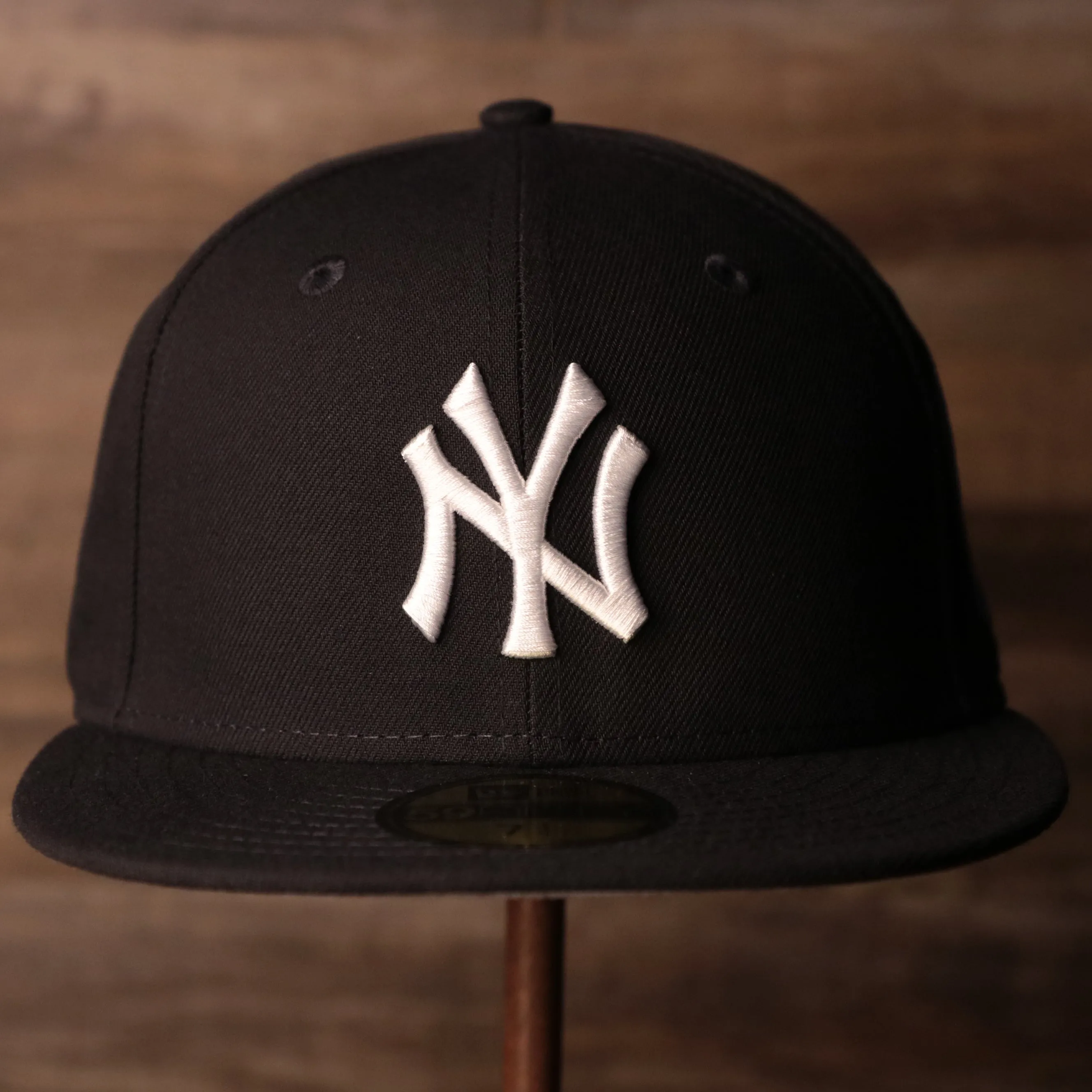 Yankees On-Field Grey Bottom Fitted Cap | New York Yankees 2000 Game Worn Subway Series Side Patch Gray Under Brim 59Fifty Fitte